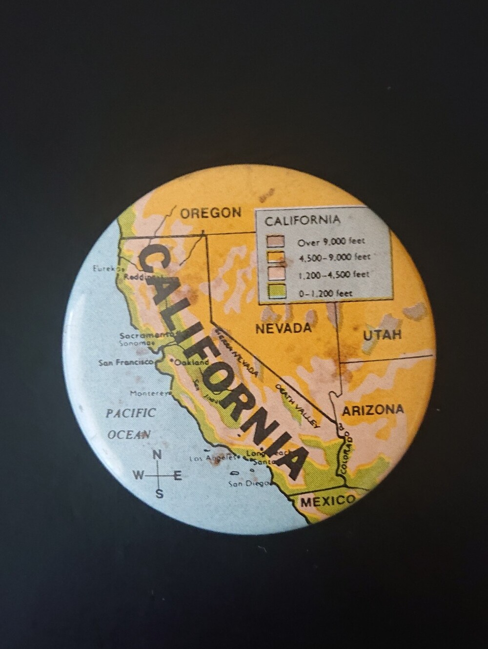 Vintage 2" Round Pin Button - California State Map - United States USA